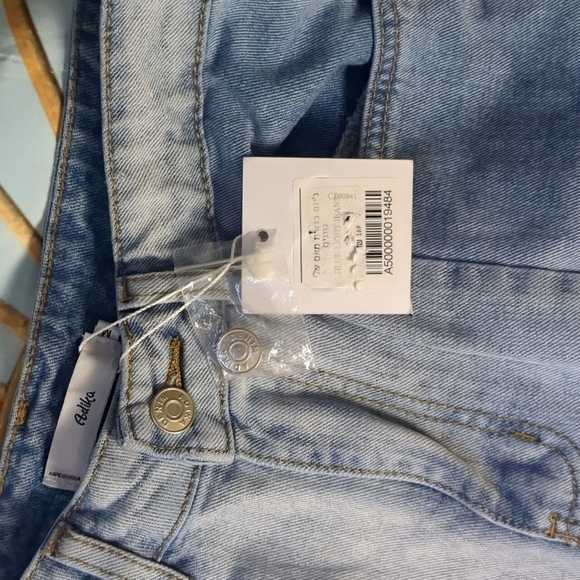 ADIKA blue light jeans size medium - Picture 2 of 4